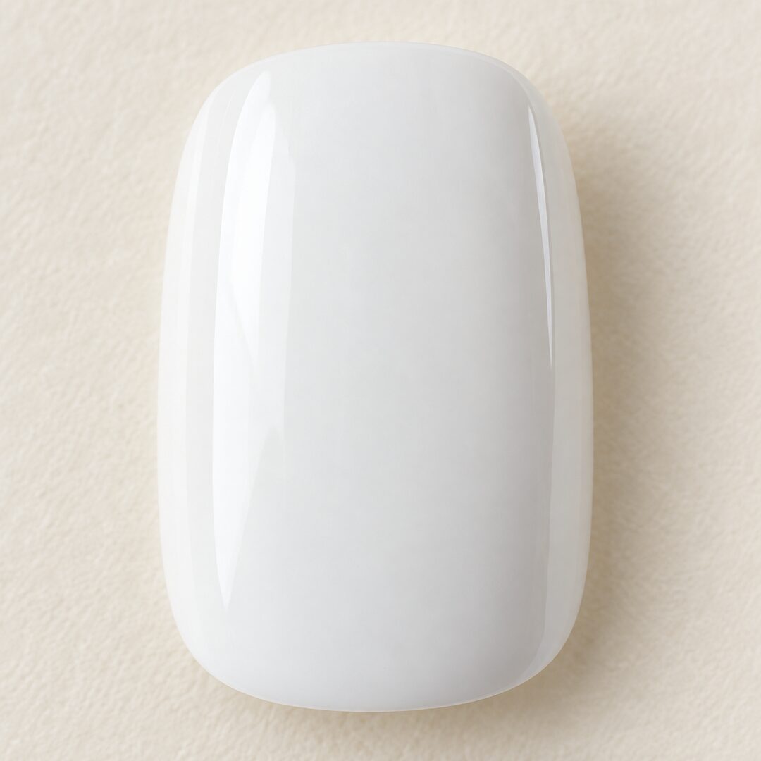 Opaque White: close-up of the details