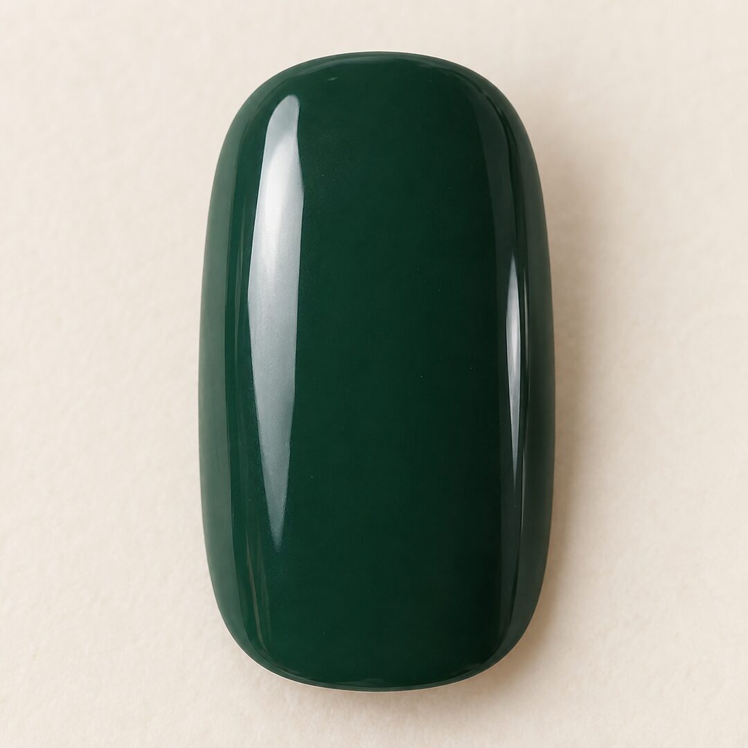 Bottle Green: close-up of the details